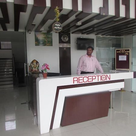 Hotel The Square Nashik Eksteriør billede