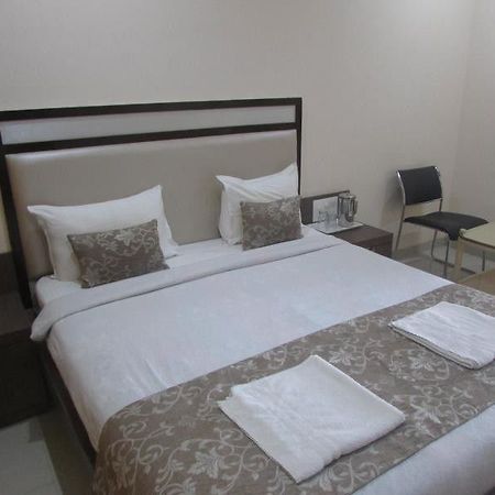 Hotel The Square Nashik Eksteriør billede