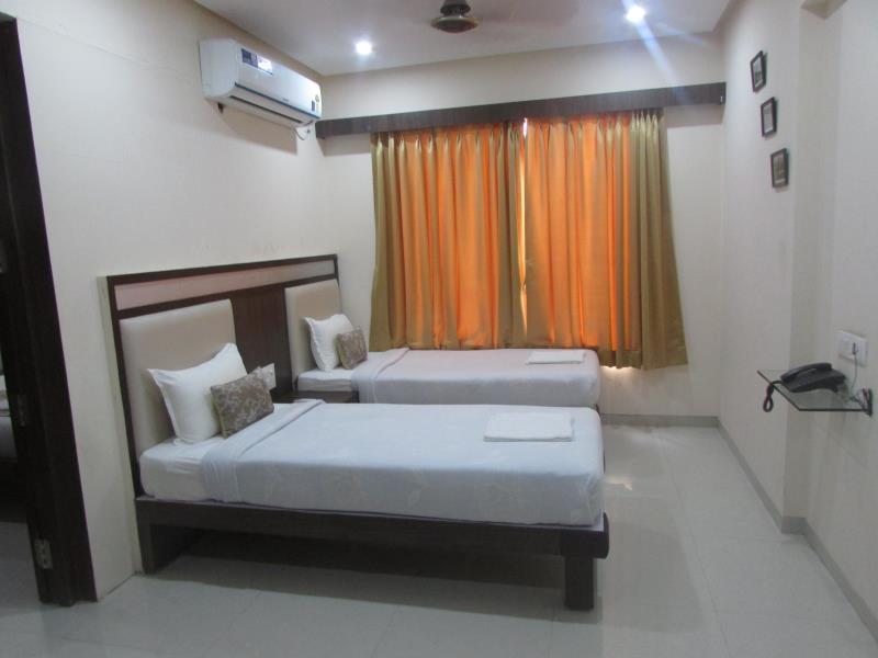 Hotel The Square Nashik Eksteriør billede