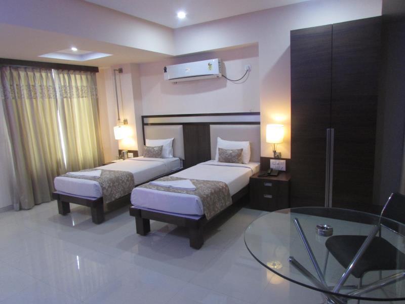 Hotel The Square Nashik Eksteriør billede